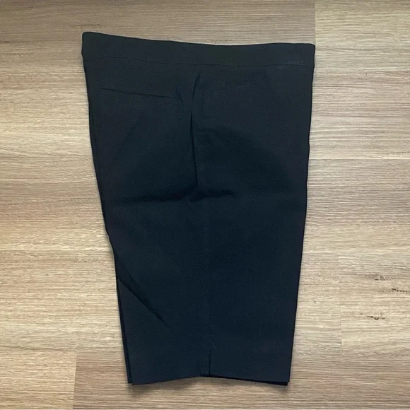 So Slimming by Chico’s 2 Black Shorts - Picture 1 of 8